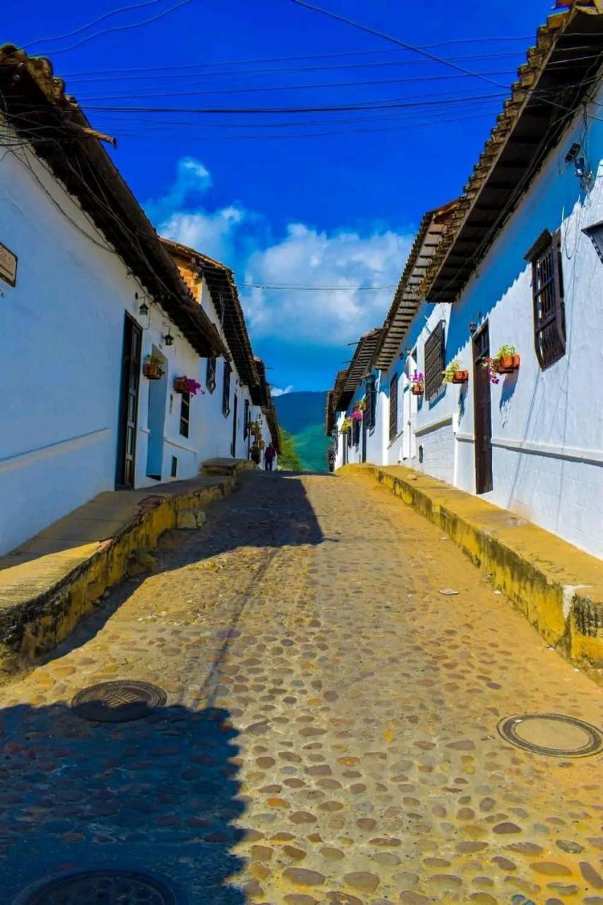 Hostal Colonial De Santander Giron Exterior photo